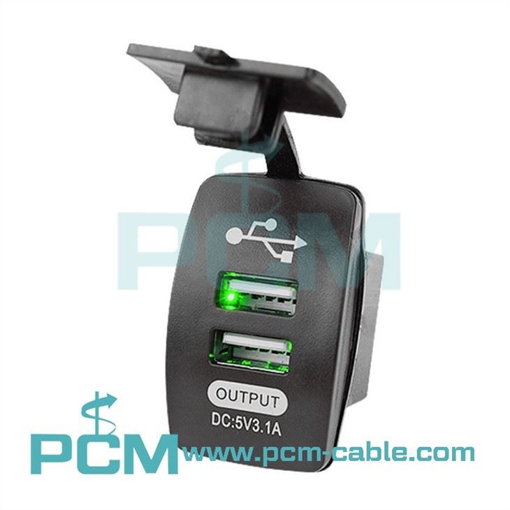 ユニバーサルロッカースタイルの車のUSB充電器